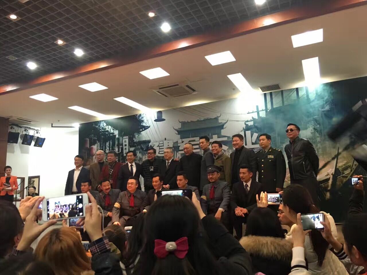 &#19975;&#35937;&#22478;&#23448;&#32593;&#28216;&#25103;&#20013;&#24515;&#65288;&#20013;&#22269;&#65289;&#23448;&#26041;&#32593;&#31449;